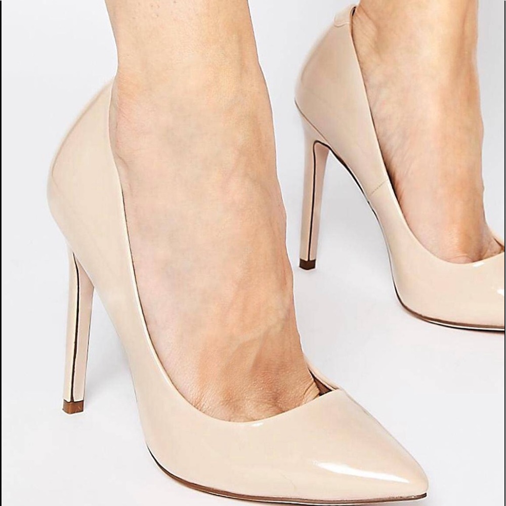 ♥️ASSOS  high heels 👠 like new wore them one time